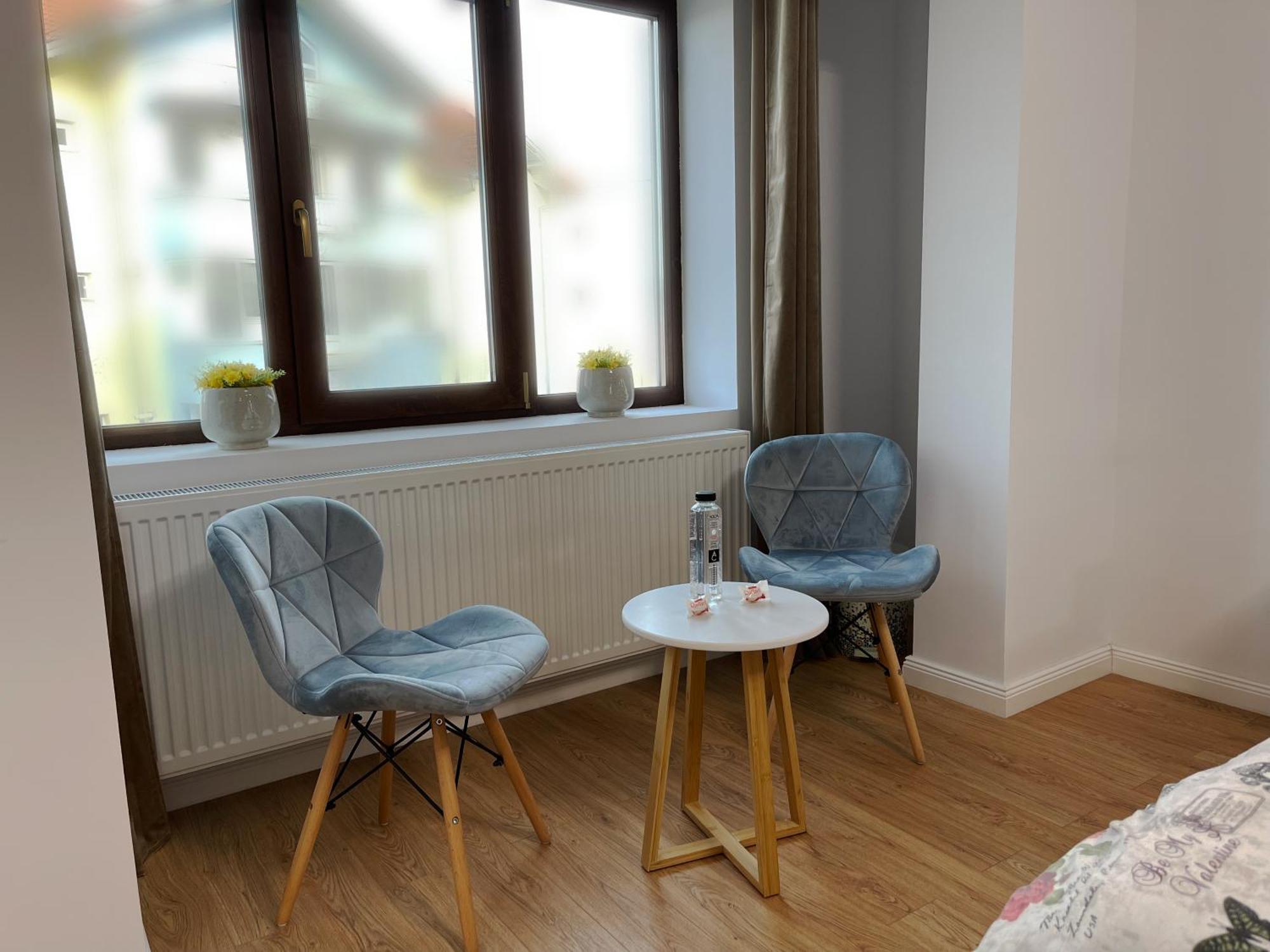 Central Residence Тыргу-Жиу Экстерьер фото
